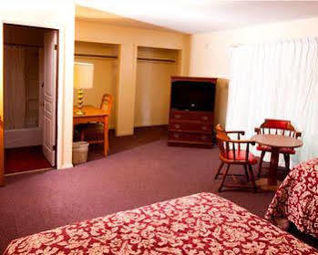 Charlie'S Motel Frostburg Экстерьер фото